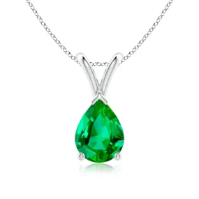 1.5 CT. Pear Shaped Emerald Solitaire Pendant