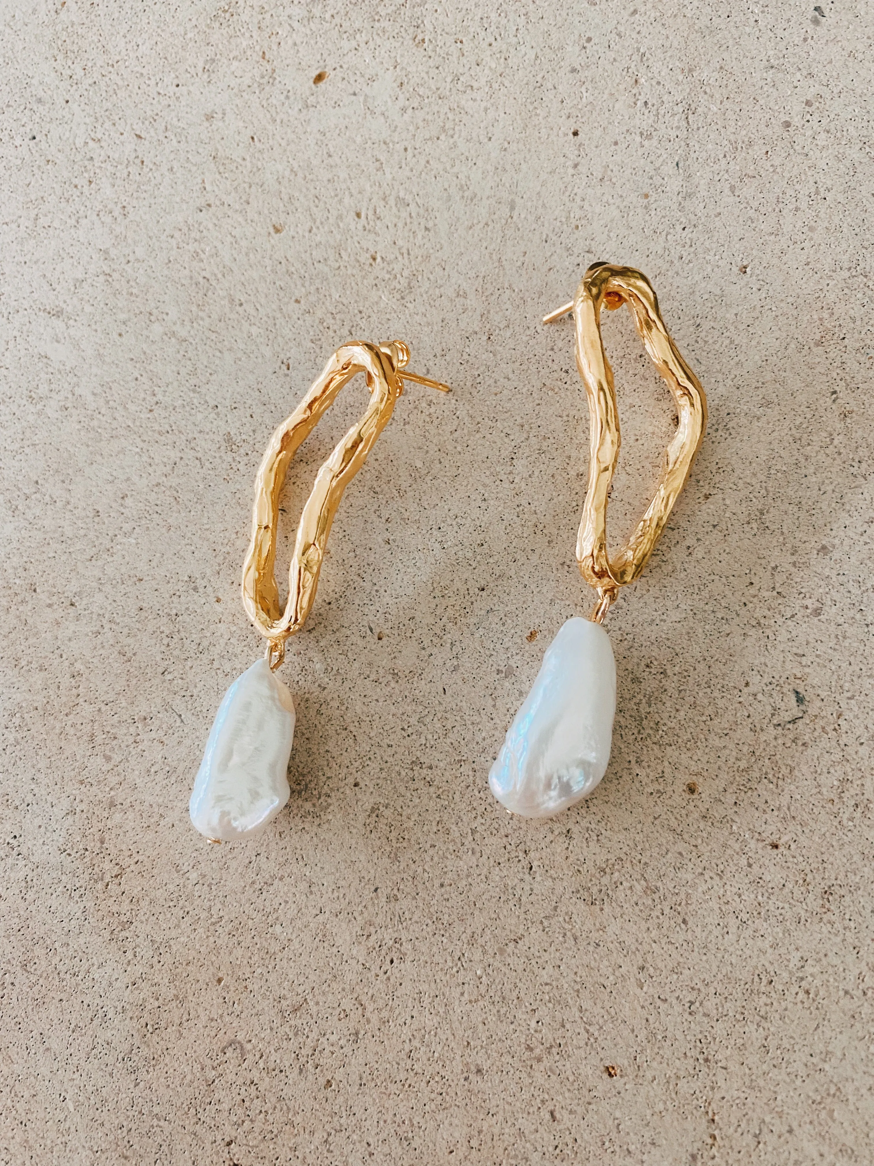 Earrings ‘Nala’ pearl